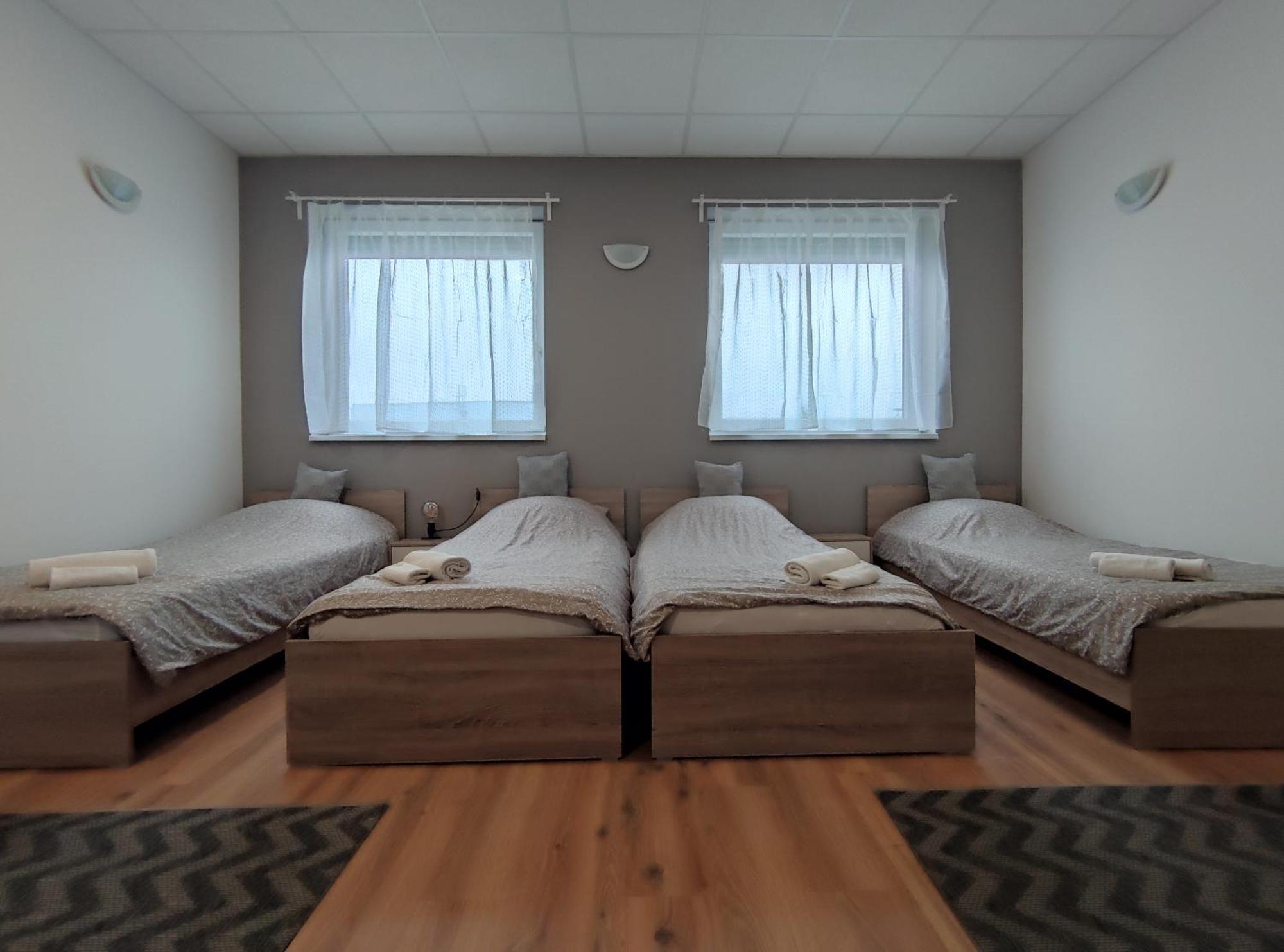 Szilas Park Motel Nagytarcsa Εξωτερικό φωτογραφία